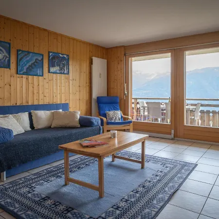 Seya 19 By Interhome オヴロナ